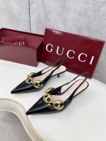 gucci 古琦 古驰高端精品 工厂全力打造ｇ家系列 原版开模金属色胶扣个性十足！既彰显了金属的质感又解决了金属的繁重；复古港风轻松而得当的无负担驾驭怦然心动的