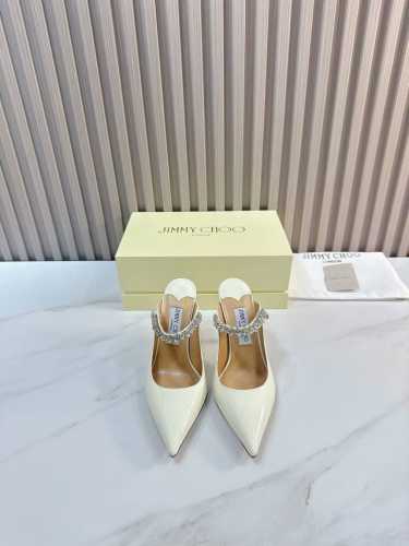 出厂 Jimmy Choo 吉米周 是一个非常全面之尊贵时尚生活品牌， 香港,美国等大时尚博主及明星的同款表带女士高跟，中跟，平跟后空凉鞋系列。 澳大利亚尖头