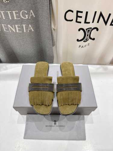 高版本出厂 Brunello Cucinelli 夏季新款Bc平底流苏手工串联珠拖鞋 Bc是意大利知名品牌，极简主义风格，复古又高级！简约又大气，属于非常耐看的