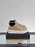ugg P: Size：39-44 雪地靴，保暖的同时一样可以时尚啊 增高保暖休闲运动百搭的一款！！！ 鞋面采用意大利进口高丝光牛反绒，内里澳大利亚纯羊毛，！！