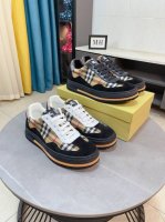 出厂价 巴宝莉burbdrry 官网同款 高版本 最新爆款休闲鞋，顶端品牌奢侈～代购，鞋面選用进口牛皮拼接布原版材质高端皮里 精细做工。原版个性时尚柔软橡膠耐磨