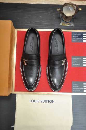 出厂价 Louis Vuitton 羊皮内里 新款牛皮lv正装鞋专柜一比一制作原单品质、进口牛皮鞋面全羊皮内里原单原版橡胶大底、｛高品质看得见｝码数：38-45