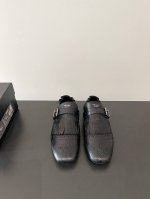 顶级版本 Prada 最新复古磨旧皮带扣流苏布洛克欧美风可两穿单鞋 原版顶级复刻 专柜同步发售 面料采用特供进口面料定制牛皮面 整双鞋就是非常显质感 内里垫脚牛
