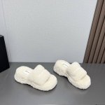 出厂 独家顶级版本 A*Lexander~ Wang亚力山大 王2024Vs秋冬季最新爆款松糕毛拖系列 松糕厚底毛拖 官网同步最新款，专柜最高版本顶级品质，毛茸