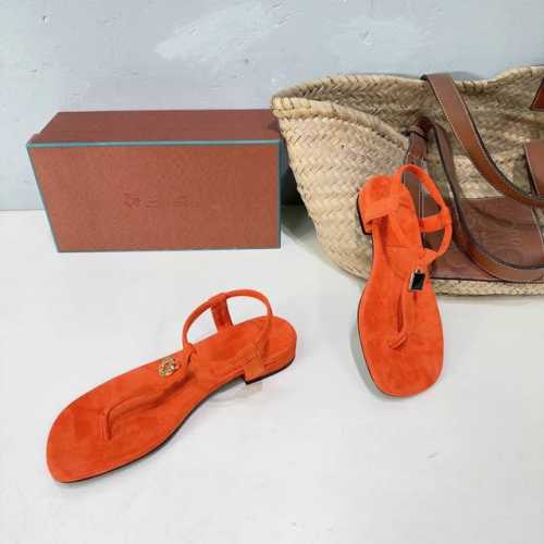 冲量价 顶级品质loro Piana24春夏lp顶级版本英伦宝石吊坠夹脚平底拖鞋凉鞋 原来这就是传说走两万步都不会累脚的夹脚凉鞋把颜值和脚感都拿捏住了，上脚一走
