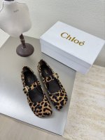 chloe 蔻依 克洛伊 可爱玛丽珍平底鞋 手工制作 高版本入 豹纹 马毛皮 380 原生态 工艺 对版 明星同款 撞色设计 时尚感满满 内里脚感舒适 大底 意