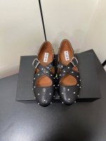 Alaia 阿莱亚25新款圆头芭蕾舞鞋 原版购入法国一线奢侈品牌Alaia 阿莱亚24Ss法式仙女芭蕾舞平底跳舞鞋，Alaia品牌源自其创始人，Azzedine