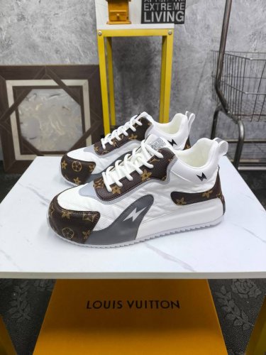 Louis Vuitton-路易威登 高级感休闲鞋，进口工艺原版牛皮材质，真皮内里 高档舒适，原版大底轻盈耐磨！纯手工制作，细节决定品质！38-44 Xh