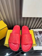 橙子出厂价 FENDI 芬迪春夏新款一字拖鞋 休闲沙滩鞋码数：35-42
