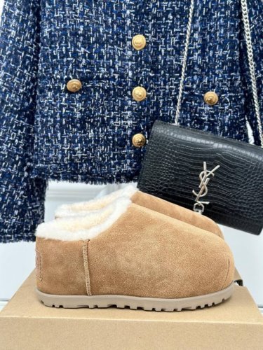 厂价 Ugg 24Ss新品厚底马毛雪地靴 这无法抗拒的新时尚～今年的厚底系列真的是小个子的福音 轻便好穿，要温暖更要大长腿！显的腿超长，休闲又时髦，踩上去像掉进