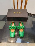 工厂出380Alaia 阿莱雅猪鼻子芭蕾舞鞋 别致的心形设计 足上的性感之姿 Alaia太懂女人了 取悦自己才是生活的王道 Love系列上新 材质：进口羊皮，