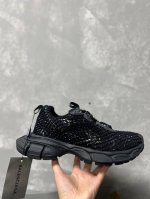 顶级版 BALENCIAGA.3XL网钻新色P： 最新元素出品码数：35-45