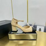 代购级别 Ch香奶奶24A高级手工坊系列金币玛丽珍鞋芭蕾舞鞋 金币复古 Vintage设计～，干练又慵懒随性 妥妥的甜酷风！金属徽章元素显得十分精致，真的是被每