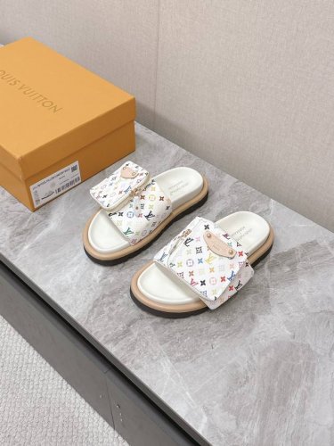 村上隆系列情侣款新品魔术贴平底拖鞋鞋面进口莱卡面料可调节魔术贴标记l v字母压花帆布后带、正品拆版开发、品质一如既往细节无可挑剔、水染羊皮内里 柔软舒适具有吸汗