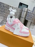 LV顶级版本 新款 代购品质LV～路易威登Lv TRAINER最好看的运动鞋，驴牌力推新品，官网限定款复古篮球运动鞋！高帮低帮均花血本购入原版1:1精准复刻、细