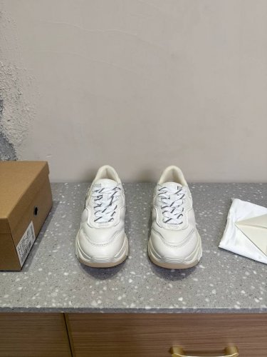 ASH 小众潮牌 25ss早春新款 厚底 运动鞋 老爹鞋优质牛皮多彩鞋标透气孔设计坚韧明星同款休闲系列，简约设计的冲孔透气鞋身，搭配轻盈回弹增高鞋底面料：原版进