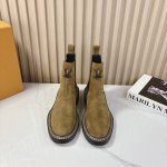 Lv新款切尔西女士靴子～Shopping讲究一个缘分相信你的第一感！巨显瘦上脚显脚小腿细，面料：进口小牛皮 ，内里：水染羊皮，码数35-41