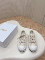 Dior迪奥2025Walk'n系列 老花 刺绣 厚底帆布鞋 休闲运动鞋 原版购入开发 做货 这款 Walk'n'Dior 厚底运动鞋是一款时尚单品，提升该系列