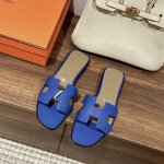 Hermes 爱马仕h拖鞋oran凉鞋系列时尚又百搭 超级舒服 每个细节都做到极致 原版swift小牛皮 原版1:1独家私模鞋面 原版真皮沿条大底 包装 每对鞋