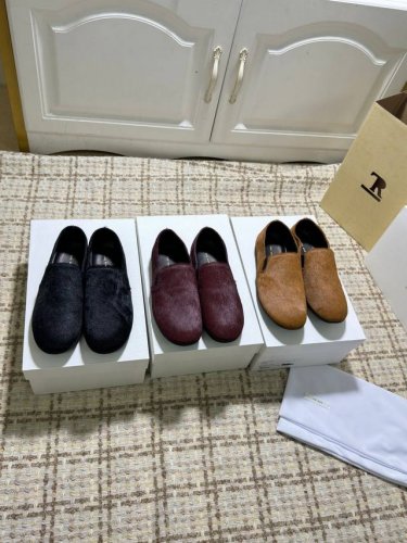 高品质出厂The Row 慵懒奶奶鞋 极简风圆头一脚蹬乐福鞋平底单鞋 柔软超舒服 法式优雅气质在线、高级又时髦，可盐可甜，文艺又气质！四季可穿的单品，好穿又好看
