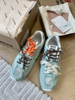 顶级版本 24Ss早春miu X New Balance 联名走秀款！ 超级无敌大热门，非常好搭配！洋气到不行，时髦精必备单品！ 爆拆原版一比一复刻，还原30多