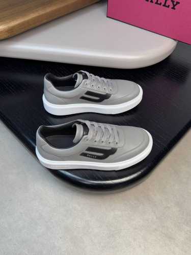 bally 巴利 -高端品质 原单 -鞋面：纳帕小牛皮、鞋身车缝品牌图腾.丝印品牌logo -内里：水染牛皮 -大底：超轻tpu发泡；成型大底 -超高品控 做工