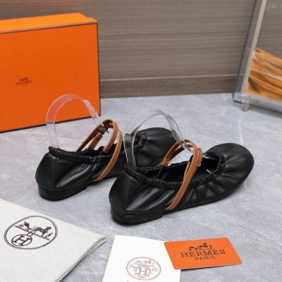 顶级版本hermes 爱马仕24S春夏 经典芭蕾舞鞋玛丽珍鞋系列 经典复古高级感单品 好穿又好搭配 上脚秀气！ 鞋面采用进口小牛皮 内里踮脚混种羊皮 意大利进口
