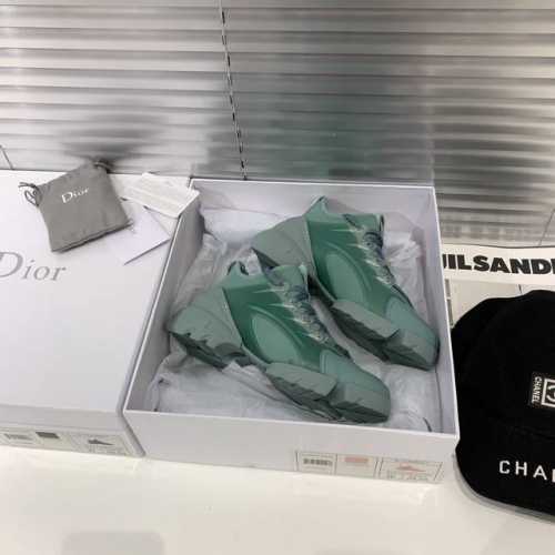 橙子出厂价 Dior 迪奥经典款老爹鞋 运动鞋 全新系列灵感由dior主设计师让礼服上的织带与优雅的巧妙结合在完美鞋型上，超级经典好看！鞋面原版进口定制莱卡面配