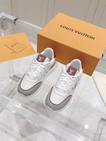 原版开发，顶级版本：男款 Lv 路易威登 L家驴牌 最新Classic系列 厚底 休闲 运动鞋 原版购入开发 做货 这款Classic 运动鞋于 2025 秋冬