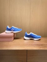 冲量价 最近超的英国小众品牌naked Wolfe 耐科 沃夫 手工制鞋 轻奢风格路线 超级推荐naked Wolfe百搭系带运动鞋时尚有气质，上脚舒适 材质：