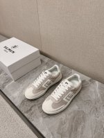 巴尔曼balmain复古情侣款德训鞋；阿甘鞋；运动鞋 这款系带休闲运动鞋妥妥的美式复古风格～ 上脚超级好看舒适经典百搭的绝绝子单品！ 高丝光面料 牛皮面料 羊皮