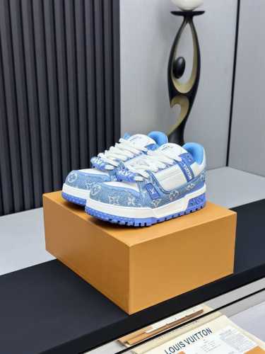 工厂价 顶级版本 胖丁 LV-路易威登-经典走秀新款空胶工艺 原版1：1开发复刻！！上脚非常舒适 奢侈用料，做工精细，中底印有欧洲制造英文字母鞋面由意大利进口小