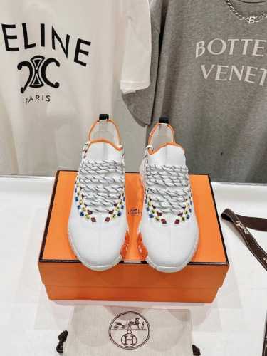 高版本出厂 男码+10 情侣款 Hermes 爱马仕h家24Ss新款情侣运动休闲鞋跑步鞋 经典运动风格+英伦拼色设计，经典耐看！原版倒模楦型，极致1:1形体，进