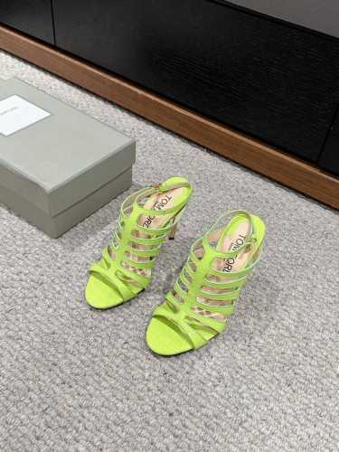顶级品质 Tom Ford Ss24 New Arrival～ 2024春夏新品｜罗马高跟凉拖鞋 Tom Ford 是一个奢华 时尚摩登品牌！ 设计风格大胆，奢