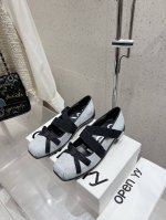 顶级版 Open YY 24ss 秋冬新款 韩国 复古 芭蕾鞋可以diy出任何你想要的风格，去搭配同款风格的鞋子！材质：进口牛皮 内里：羊里 大底：纯天然橡胶大