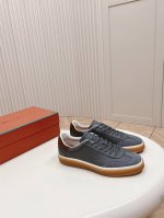 出 男款 Loro Piana 诺悠翩雅tennis Walk系列 Lp德训鞋 休闲 运动鞋 板鞋 原版购入开发 做货 这款新款绒面革网球鞋采用超低帮设计，适合