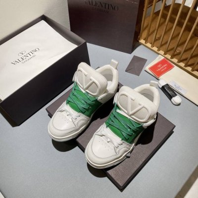 VALENTINO 华伦天奴 最新爆款运动系列，顶级版本，官网同步！原版1:1套楦工艺，面料采用头层牛皮拼接，TPR大底+原版垫脚！时尚百搭！38-45