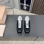 出厂:情侣 独家顶级版本 GianvitoRossi吉安维托罗西 25新款情侣老爹鞋 情侣复古休闲鞋 原单品质阿甘鞋众多明星博士们种草的最佳运动鞋之一超级复古百