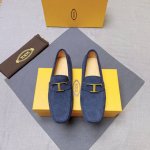 Tods 托德斯豆豆鞋新款男士首选品牌款式新颖时尚独特潮流迎合各种场合不失优雅气质高端大气 牛反绒水染牛皮里防滑耐磨橡胶大底码数38-44