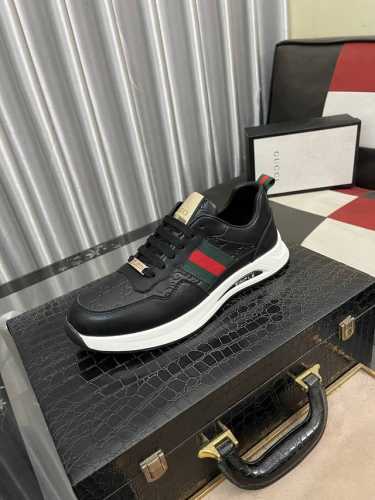 出厂价： GUCCI 古奇男鞋休闲鞋绝对火爆潮男的极致搭配单品！超质感魅力挡不住，主推款，鞋面选用优质牛皮，猪里垫脚， 耐磨橡胶底，高贵典雅！舒适度爆棚想怎么帅