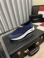 出厂价： 阿玛尼 Armani 男士休闲鞋新款上市 鞋面头层牛皮真皮内里进口原版大底完美造型顶级品质，鞋面logo电绣显得鞋型饱满，立体感十足，舒适透气超级百搭