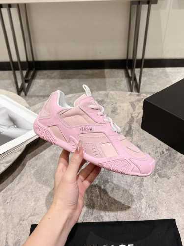 versace 范思哲25Ss最新款情侣款galaxia运动鞋 赵露思同款圆头低帮系带创新运动鞋 融合拳击鞋的敏捷性和跑鞋的力量感 轻薄、多功能橡胶大底饰有循环