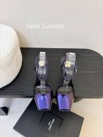 Saint Laurent 圣罗兰细跟坡跟鱼嘴凉鞋Lee金属钻链条尖头高跟鞋YSL姐姐的美丽尤物高跟鞋 又是人间圣罗兰 Rose同款的高跟鞋化很好修饰脚型，奢华