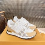 市场最高版本没有之一 Louis Vuitton 路易威登 专柜基本款时尚运动休闲鞋☆ 一直很看好这款，从香港買了两双原版花了1.4W多，始终坚信，没有原版，是