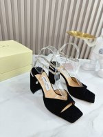 冲量价 Jimmy Choo 吉米周 是一个非常全面之尊贵时尚生活品牌， 香港,美国等大时尚博主及明星的同款表带女士高跟，中跟，平跟后空凉鞋系列。 澳大利亚尖头