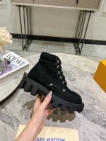 顶级版本：情侣款 L家 驴牌 Checker系列 厚底 短靴 马丁靴 及踝靴 原版购入开发 做货 Lv Checker 及踝靴亮相于路易威登 2024 春夏男装