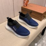 新款: 厂价: Boss* 最新爆款休闲鞋，顶端品牌奢侈～代购，顶级～质量 鞋面選用进口透气牛皮搭配材质透气羊皮里 精细做工 原版个性时尚柔软橡膠耐磨防滑大底，