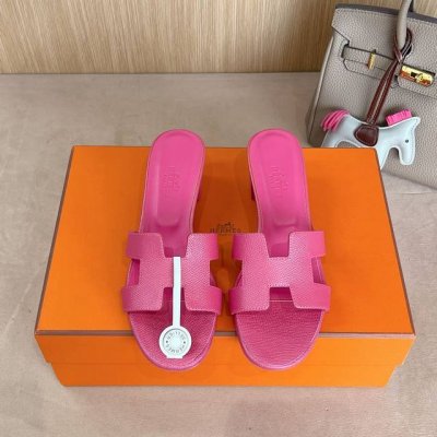 经典掌纹粗跟系列 』出厂价 Hermes 爱马仕H拖鞋Oasis 凉鞋系列 时尚又百搭 超级舒服 每个细节都做到极致 原版swift小牛皮 原版1:1独家私模鞋