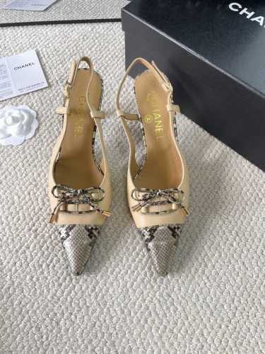 25Ss早春新品Chanel Vintage中古 尖头蝴蝶结后空高跟拖鞋 鞋面小羊皮拼接鳄鱼纹皮 内里垫脚舒适羊皮里 跟高：6.5Cm 鞋底：真皮大底 码段：3