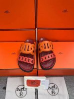 H家 HERMES 男女同款，最近火到不行的情侣款二舅鞋- 凉鞋,搭配各种彩色袜子，潮爆了 鞋面：进口混种羊皮.鹿皮 内里：进口混种羊皮 大底：Tpu防滑耐磨大